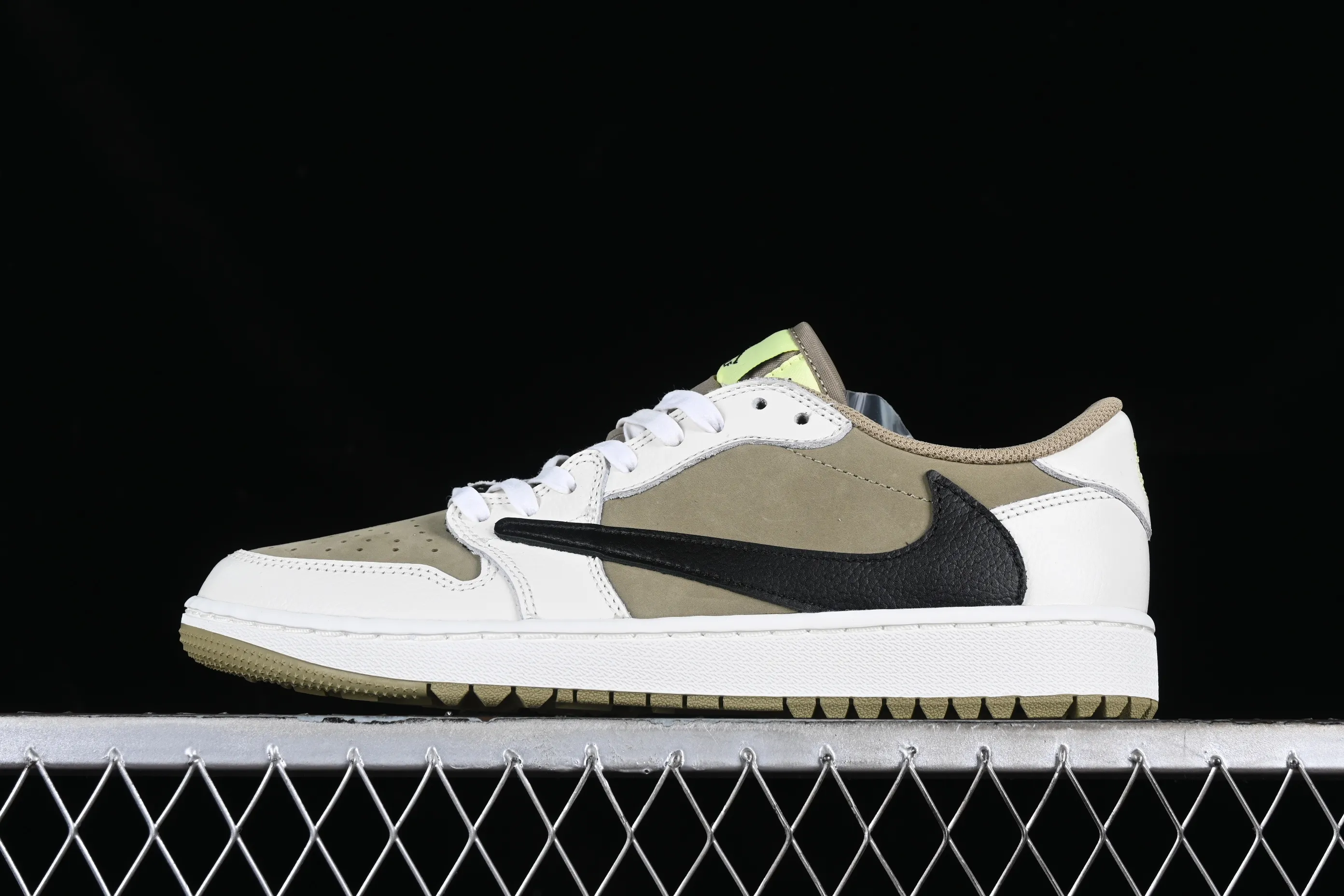All Categories Air Jordan Jordan Series Basketball Shoes Air Jordan 1 Low OG Version Travis Scott x Air Jordan 1 Low G NRC AJ1 Joe 1 Joint Undercut FZ3124-200